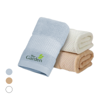LUFY Full Cotton Bath Towel with Drawstring Pouch (1400x700)