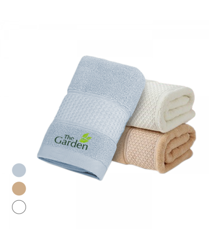 LUFY Full Cotton Bath Towel with Drawstring Pouch (1400x700)